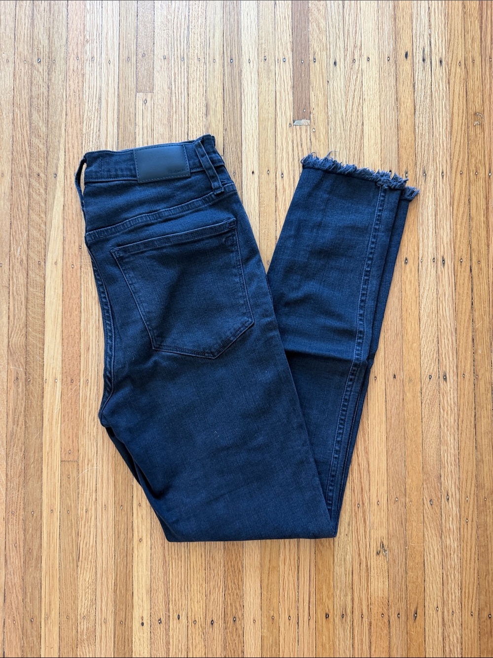 Madewell charcoal black Ankle Frayed-Hem Skinny Jeans